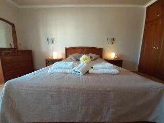 VP Flat with Balcony and Pool View - Alvor - 1