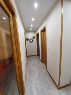 apartamento de tres dormitorios con garaje y todos los servicios cerca - Burgos - 4