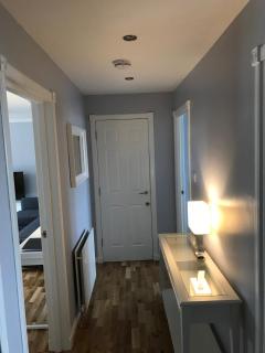 Flat Five, 212 Eaglesham Road, East Kilbride, Glasgow - 2