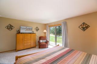 Stunning Condo, 2 Masters, Amazing View, SHARC Passes, Bikes - Sunriver - 9