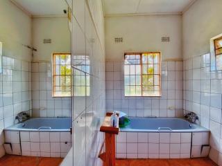 Blend Lodge and Kitchen - 3