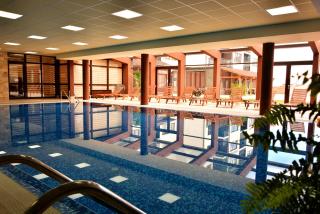 Royal Bansko Family Apart Hotel - All Inclusive Light or Half Board & Drinks With Heated Indoor Pool & Jacuzzis - 1