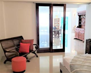 KASA The Lofts of Old San Juan 201 HUGE 2 bed 2 bath for 6 Washer Dryer - San Juan - 1