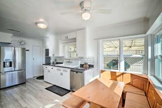 Waterfront Cottage with Private Pool and Lake View! - Lakeport - 2