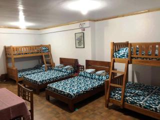 Goodie's Place - 8