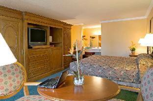 Americas Best Value Inn & Suites Melbourne - Melbourne - 9