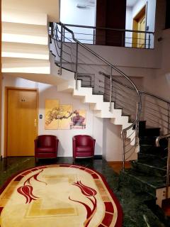 Hotel Aristocrat & Fish Restaurant - 6