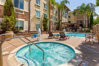 Comfort Inn & Suites Near Ontario Airport - Ontario - 9