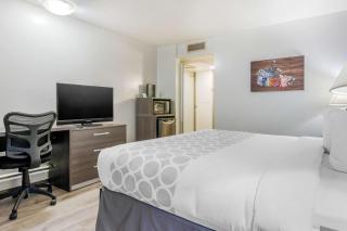Super 8 by Wyndham Macleod Trail Calgary - Calgary - 7