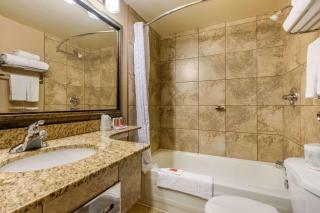 Super 8 by Wyndham Macleod Trail Calgary - Calgary - 3