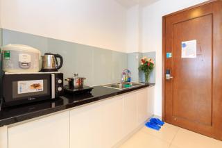 Sky Center Near Airport - Ho Chi Minh - 1