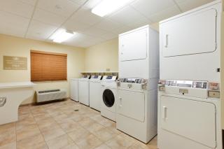 Candlewood Suites Harrisburg I-81 Hershey Area by IHG - Harrisburg - 2