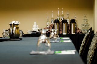 Holiday Inn Hotel Pewaukee-Milwaukee West by IHG - Pewaukee - 1