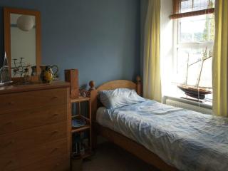 Nevadd - Uk12303 - Menai Bridge - 2