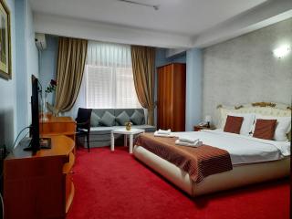 Hotel Aristocrat & Fish Restaurant - Skopje - 5