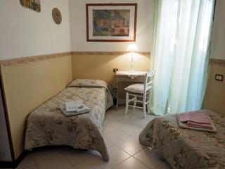 Casa Margherita Affittacamere B&B - Follonica - 8