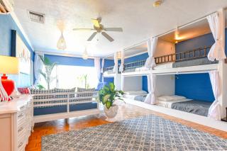 Viking Hill Oceanfront Hostel & Resort - 9