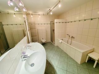 Villa Theresa - Ferienwohnung 1 - Neuhof - 3
