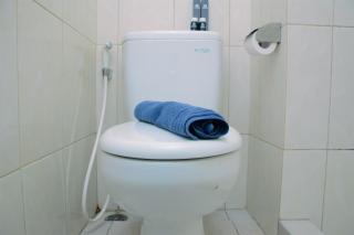 Modern and Full Parquette Studio Springlake Summarecon Bekasi Apartment By Travelio - Bekasi - 1