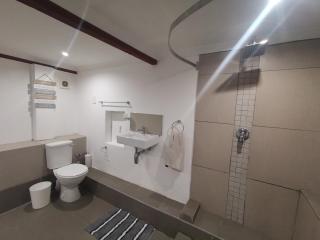The Beach Hide - East London - 7