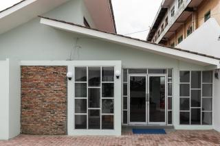 RedDoorz Plus near RS USU Medan 2 - 8