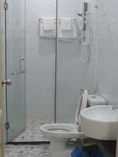 Hoang Ngoc Hotel - Dĩ An - 4
