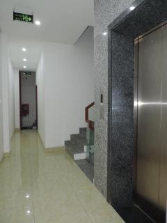 Hoang Ngoc Hotel - 8