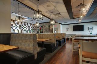 Holiday Inn Westbury-Long Island by IHG - 3
