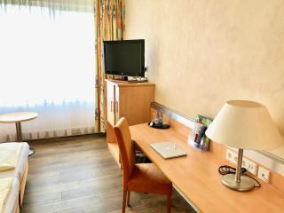 Hotel Central - Frankenthal - 6
