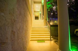 Mount Rich Rumassala - 2