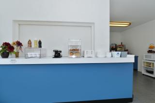 Travelodge by Wyndham Mackinaw City - Mackinaw City - 1