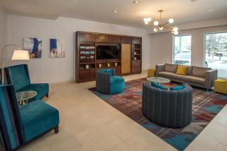 Holiday Inn Conference Centre Edmonton South by IHG - 2