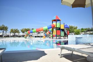 Club del Sole Stork Family Collection - 1