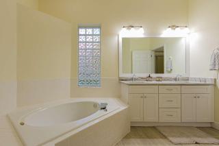 Crown Pointe-Mabry Drive - 6