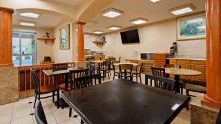 SureStay Plus Hotel by Best Western Mesquite - 7