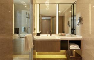 Zenith Hotel-Near Train Station & The Mixc - 2