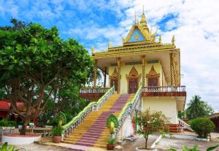 Redhouse Boutique - Sihanoukville - 1