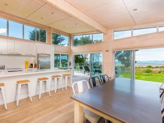 Beachfront Escape - Snells Beach Holiday Home - Snells Beach - 8