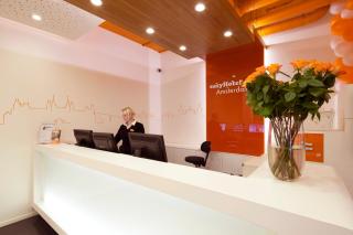 easyHotel Amsterdam City Centre South - Ámsterdam - 7