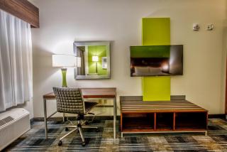 Holiday Inn Express & Suites Dallas NW - Farmers Branch by IHG - 3