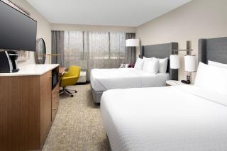 Crowne Plaza San Antonio Airport by IHG - 6