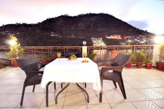 Neelesh Inn- A Luxury Lake View Hotel- 20 kms from Nainital - Bhimtal - 2