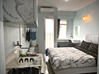Stylist & Minimalist Studio 1BR Fast WIFI @Green Bay Pluit Apartment - Jakarta - 6