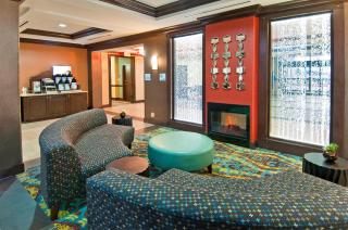 Holiday Inn Express & Suites San Antonio Frost Bank Center by IHG - 5