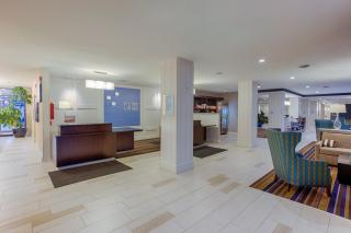 Holiday Inn Express Baltimore West - Catonsville by IHG - Catonsville - 2