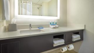 Holiday Inn Express & Suites Asheville SW - Outlet Ctr Area by IHG - Asheville - 4