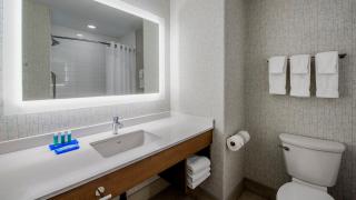 Holiday Inn Express Airdrie by IHG - Airdrie - 1