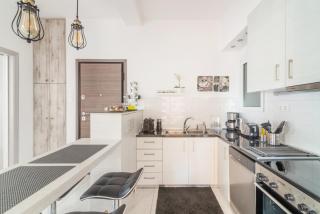 Zeus by Heloni Apartments - 5