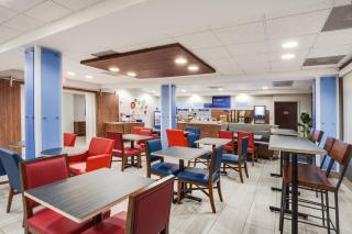 Holiday Inn Express Hotel & Suites Clewiston by IHG - Clewiston - 3
