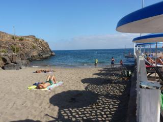 Beach-front Tenerife Sth sea and pool view - Costa Del Silencio - 5